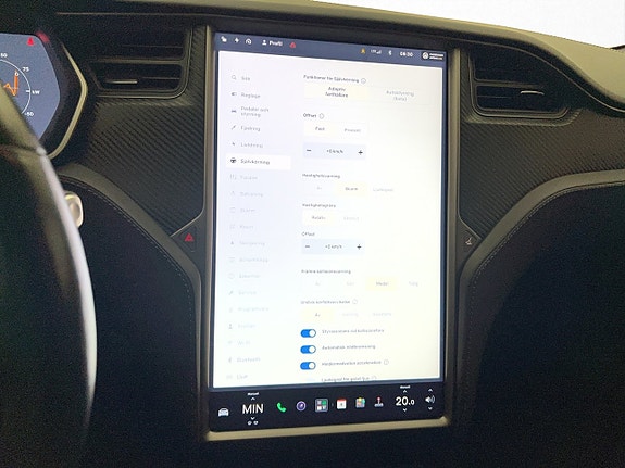 Tesla Model S 25 of 30