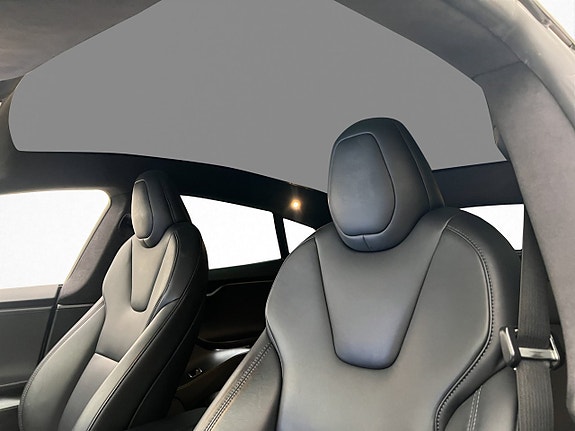Tesla Model S 16 of 30