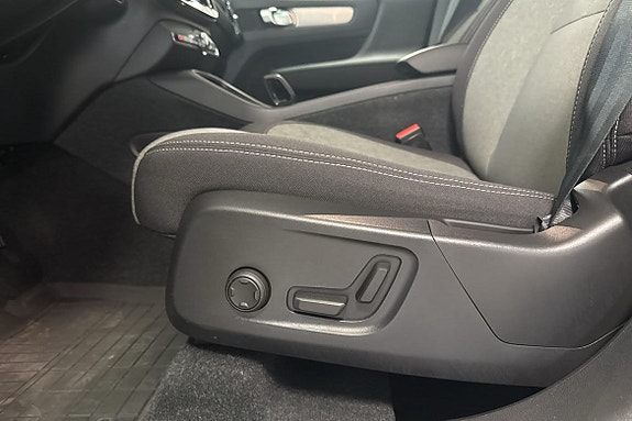 Volvo XC40 9 of 11