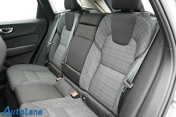Volvo XC60 24 of 30