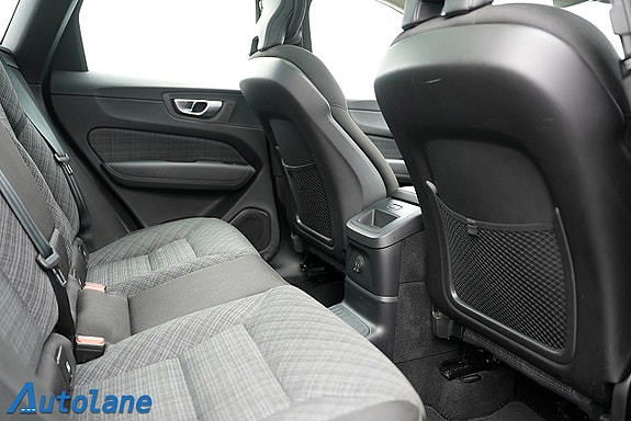 Volvo XC60 26 of 30