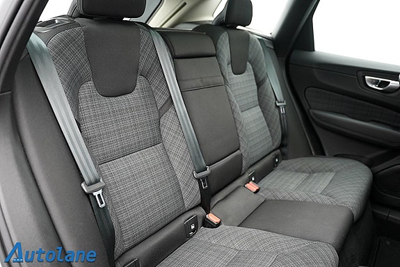 Volvo XC60 23 of 30