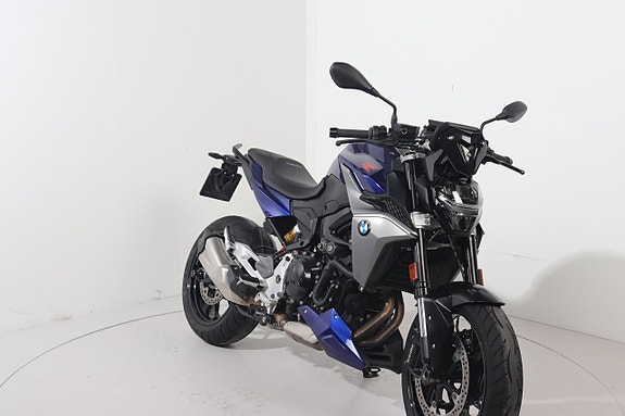 BMW F 900 R 2 of 5