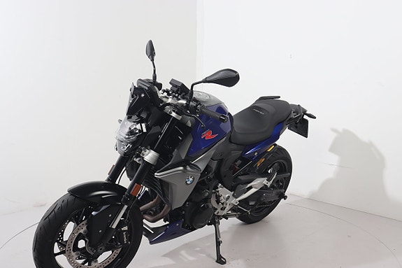 BMW F 900 R 4 of 5