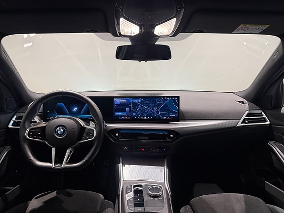 BMW 330e 12 of 18