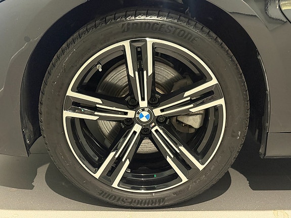 BMW 330e 5 of 5