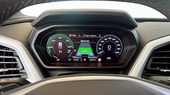 Audi Q4 e-tron 17 of 18