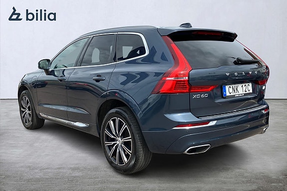 Volvo XC60 2 of 5