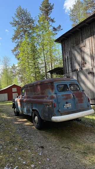 Chevrolet Apache 4 of 5