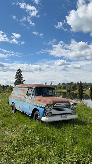 Chevrolet Apache 2 of 5