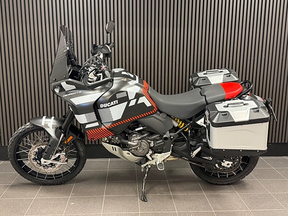 Ducati DesertX 4 of 5