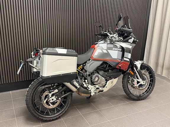 Ducati DesertX 3 of 5