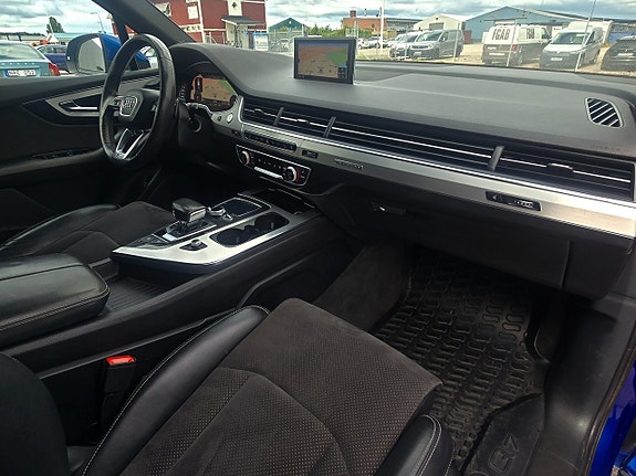 Audi Q7 14 of 18
