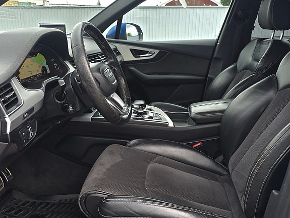 Audi Q7 9 of 18