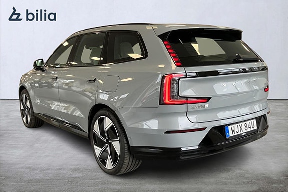 Volvo EX90 2 of 5