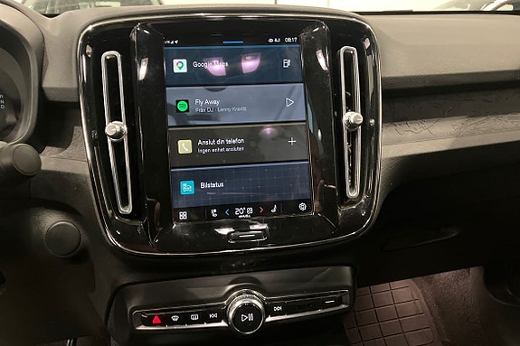 Volvo C40 16 of 22