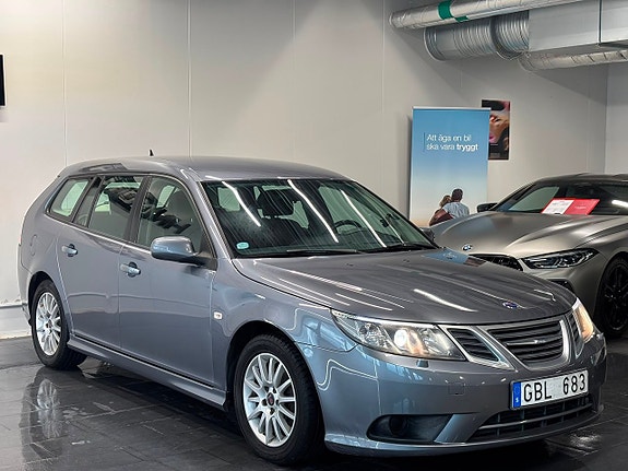 Saab 9-3 4 of 5