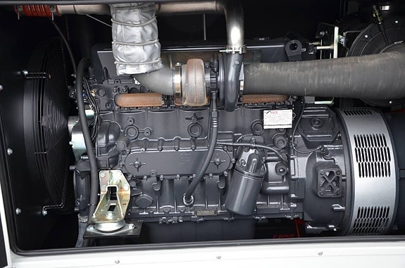 GREENPOWER GP 330 SM/I-A 2 of 2