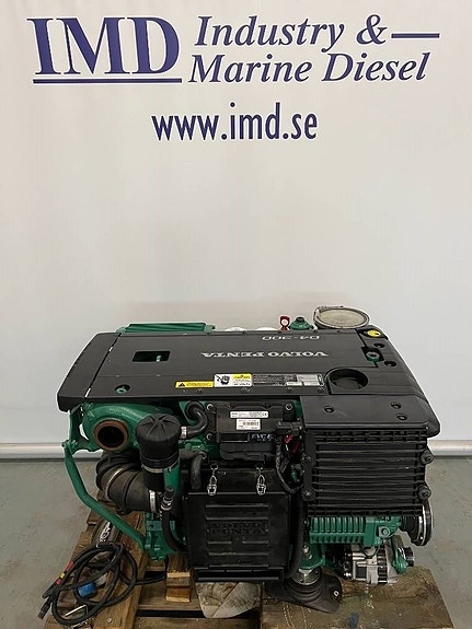Volvo Penta D4 300A - F 4 of 5