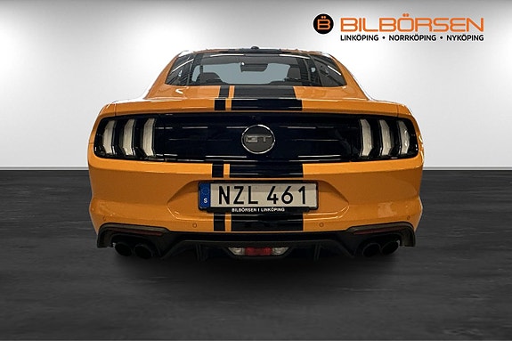 Ford Mustang 5 of 5