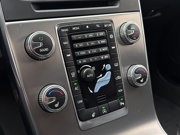 Volvo V60 24 of 29