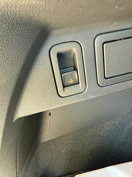Volkswagen Tiguan 8 of 12