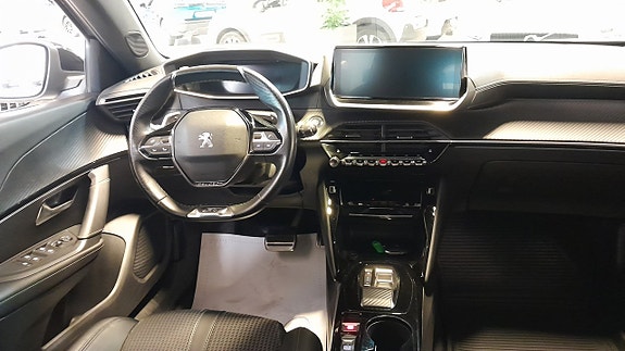 Peugeot 2008 8 of 10