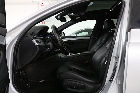 BMW 520d 11 of 30