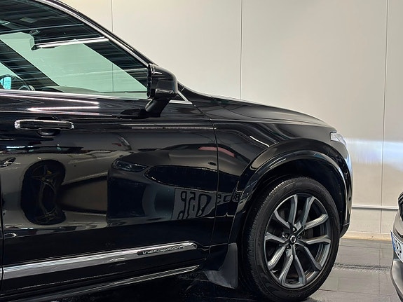 Volvo XC90 10 of 29