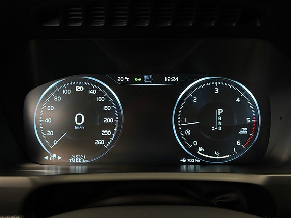 Volvo XC90 19 of 29