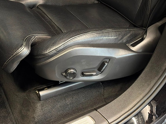 Volvo XC90 15 of 29