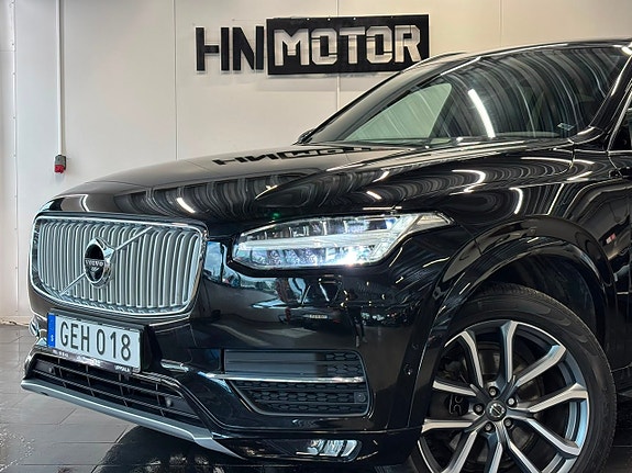 Volvo XC90 2 of 29