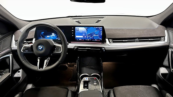 BMW iX2 4 of 5
