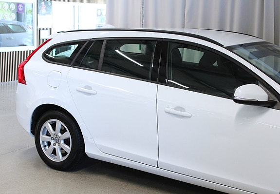 Volvo V60 9 of 26
