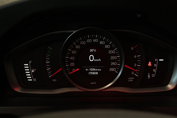 Volvo V60 20 of 26
