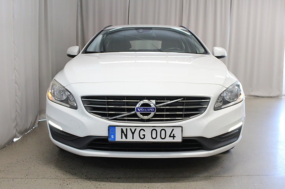 Volvo V60 7 of 26