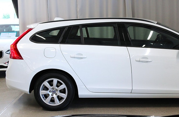 Volvo V60 6 of 26