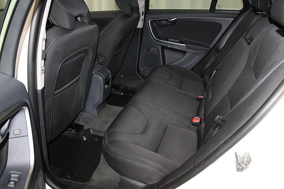 Volvo V60 19 of 26