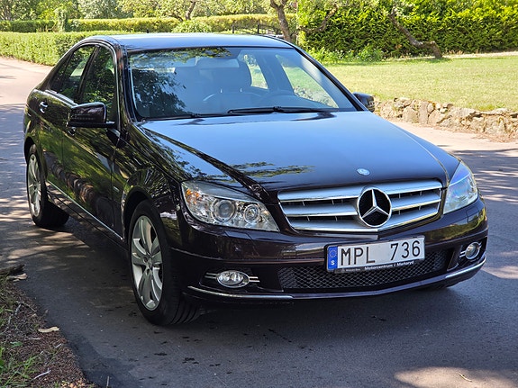Mercedes-Benz C180 3 of 15