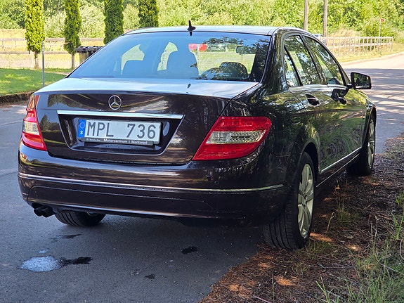 Mercedes-Benz C180 4 of 15