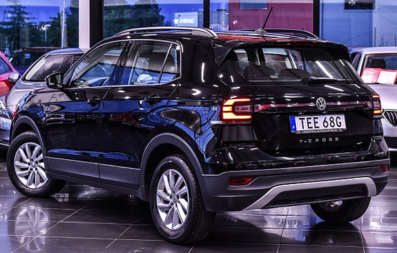 Volkswagen T-Cross 3 of 5