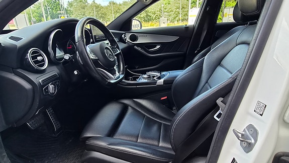 Mercedes-Benz C220 9 of 11