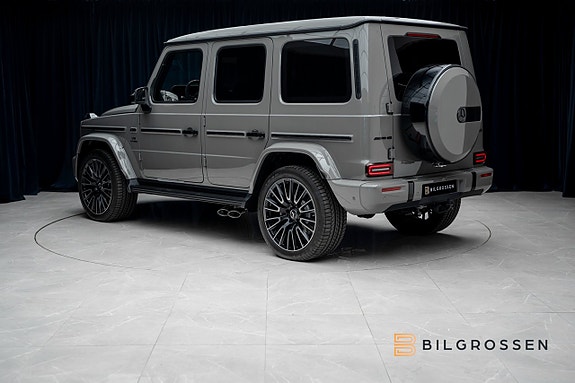 Mercedes-Benz G63 3 of 5