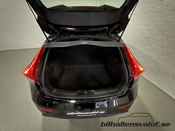 Volvo V40 6 of 12