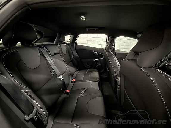 Volvo V40 7 of 12