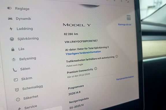 Tesla Model Y 18 of 18