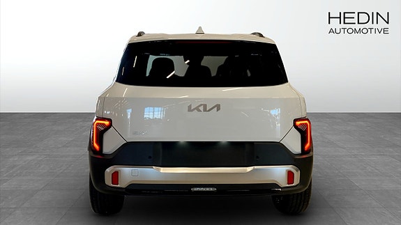 Kia EV2 7 of 12