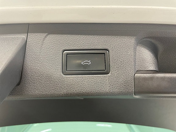 Volkswagen Passat Alltrack 20 of 21