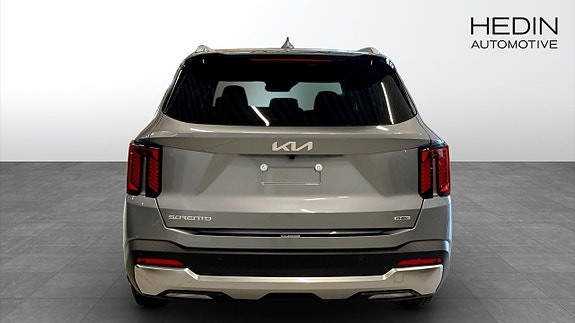 Kia Sorento 7 of 13