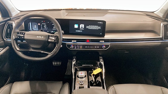 Kia Sorento 4 of 13